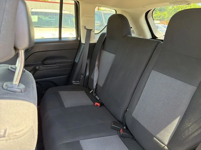 Used 2014 White Jeep Sport image 18