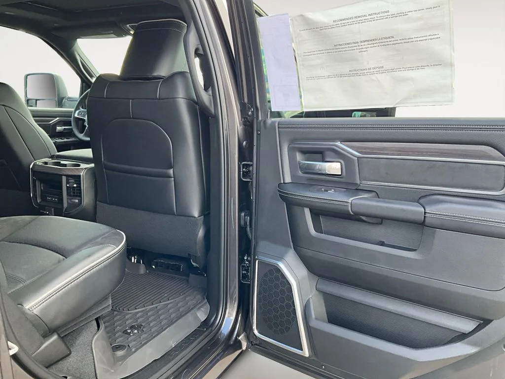 New 2026 Granite Crystal Metallic Clearcoat Ram Laramie image 13