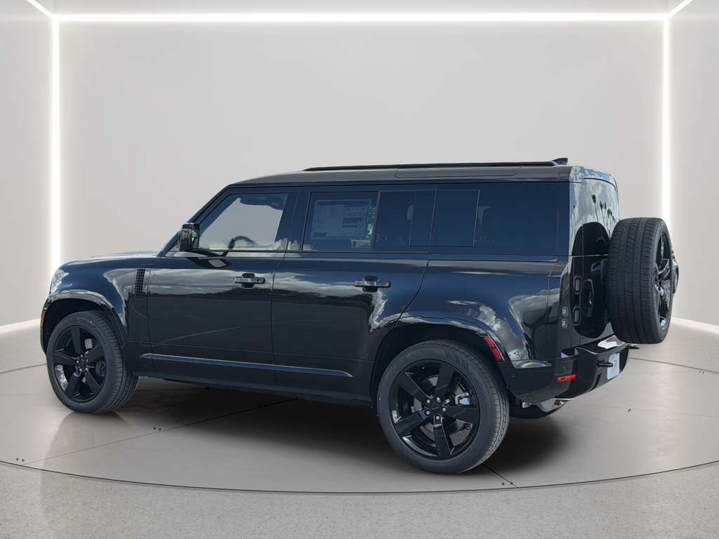 New 2026 Santorini Black Land Rover X-Dynamic SE image 14