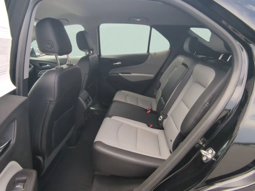 Used 2018 Black Chevrolet Premier image 10