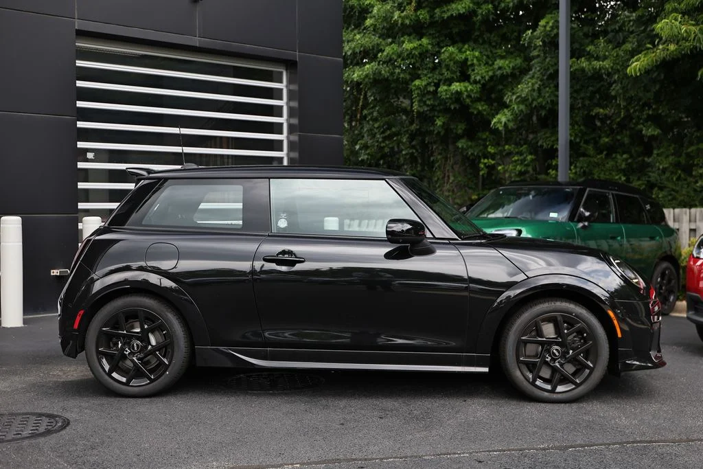 New 2026 Midnight Black MINI Iconic image 4
