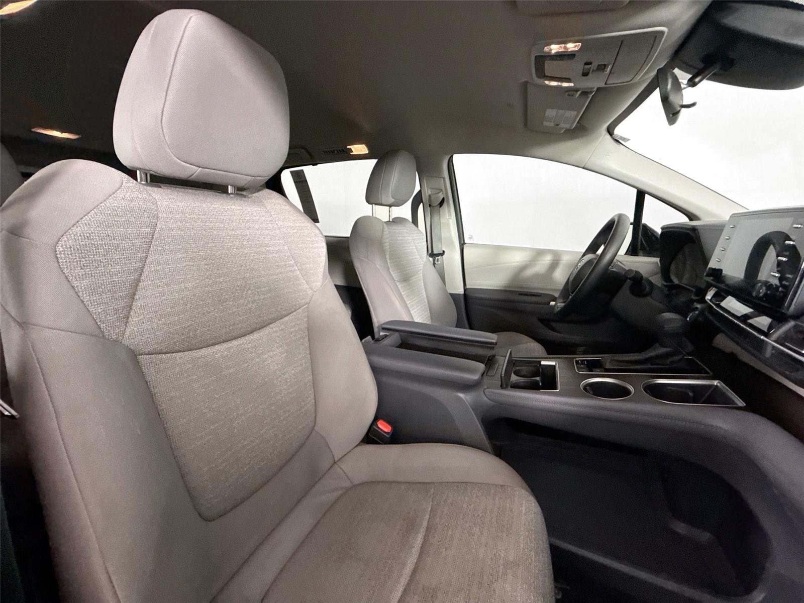 Used 2022 Midnight Black Metallic Toyota LE image 37