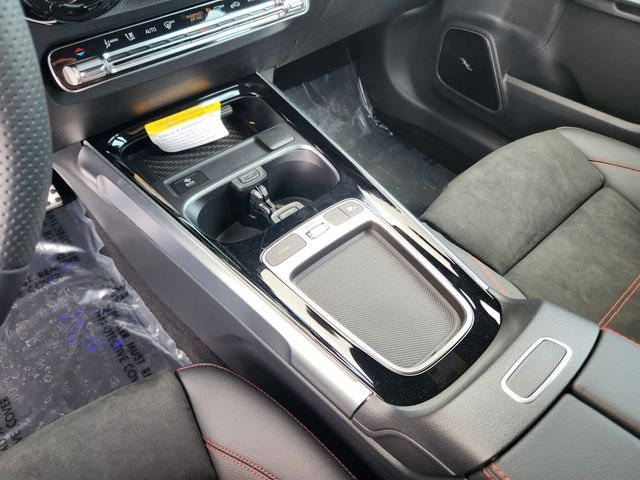 New 2026 Mountain Grey Metallic Mercedes-Benz GLB 35 AMG® image 23
