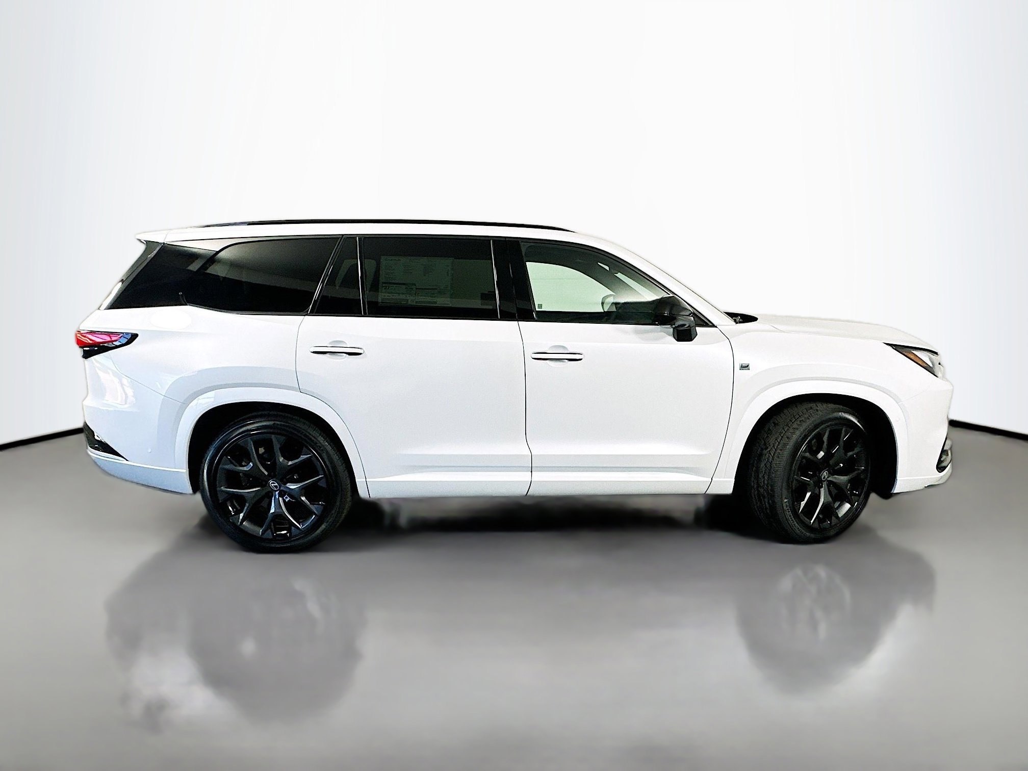 New 2026 Wind Chill Pearl Lexus TX 500h F SPORT PERFORMANCE PREMIUM AWD image 8