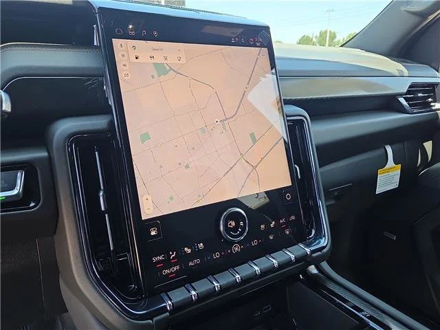 New 2026 Summit White GMC AT4 image 19