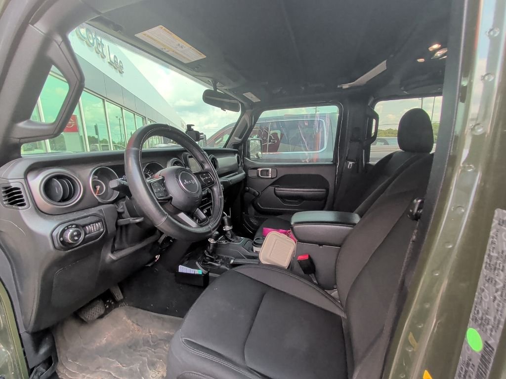 Used 2022 Green Jeep Willys image 7