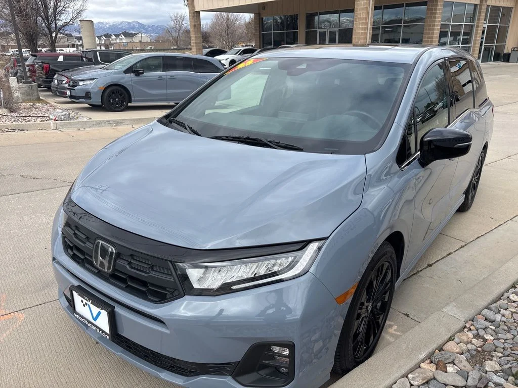 Used 2025 Black Honda Sport-L image 3