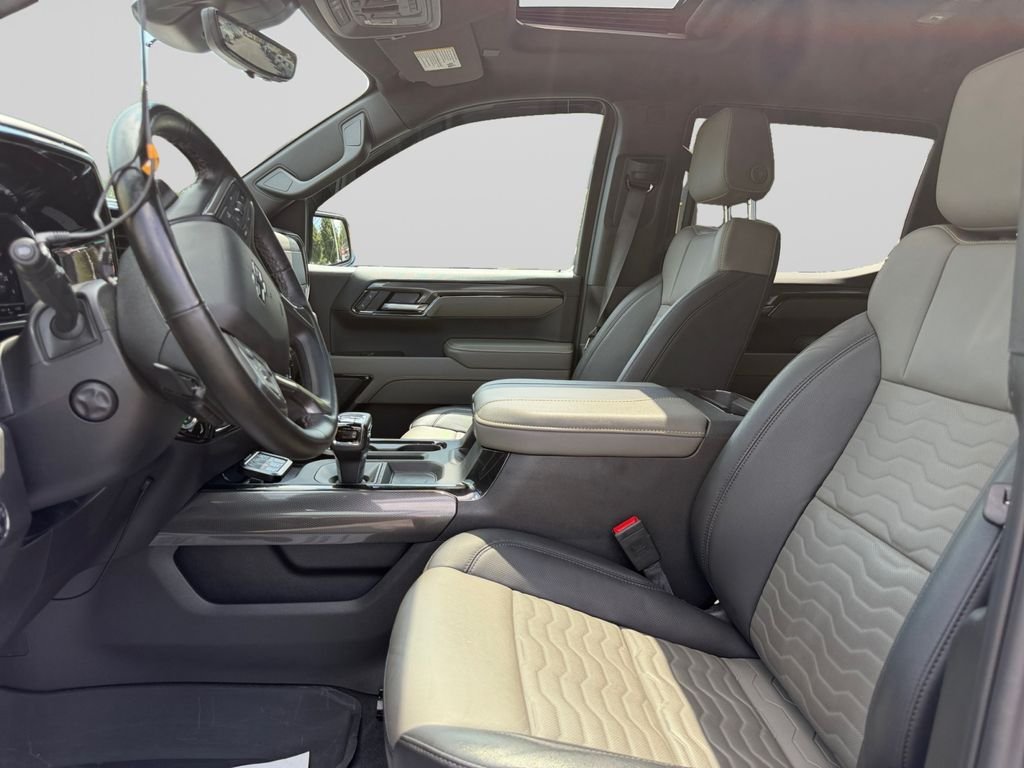 Used 2025 Black Chevrolet ZR2 image 10