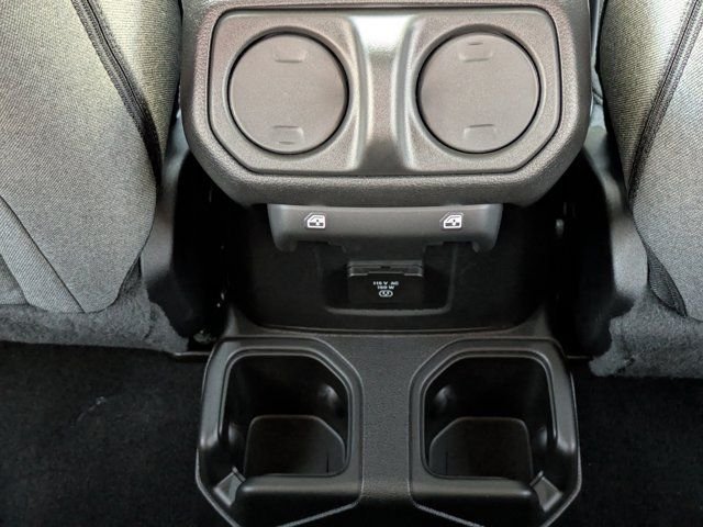 2025 Jeep Wrangler 4-Door Sahara - Photo 15