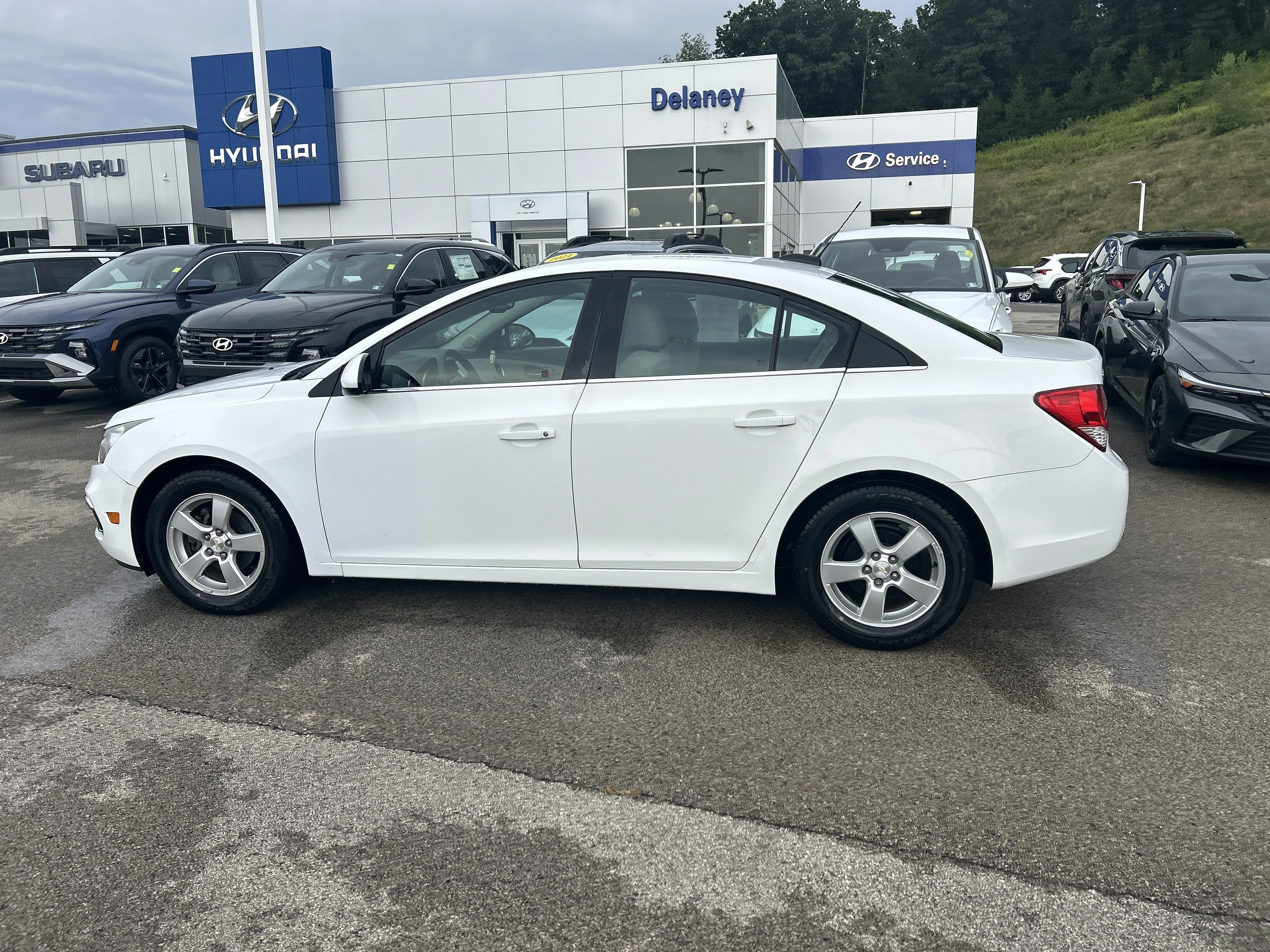 Used 2016 Summit White Chevrolet LT image 8