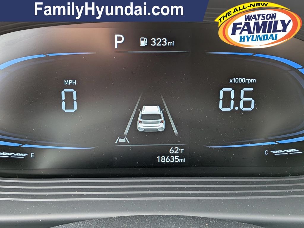 2025 Hyundai Venue SEL - Photo 14