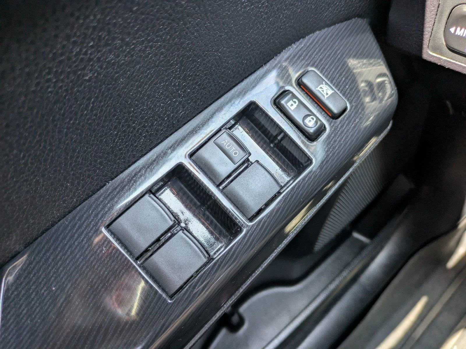Used 2017 Super White Toyota SE image 24