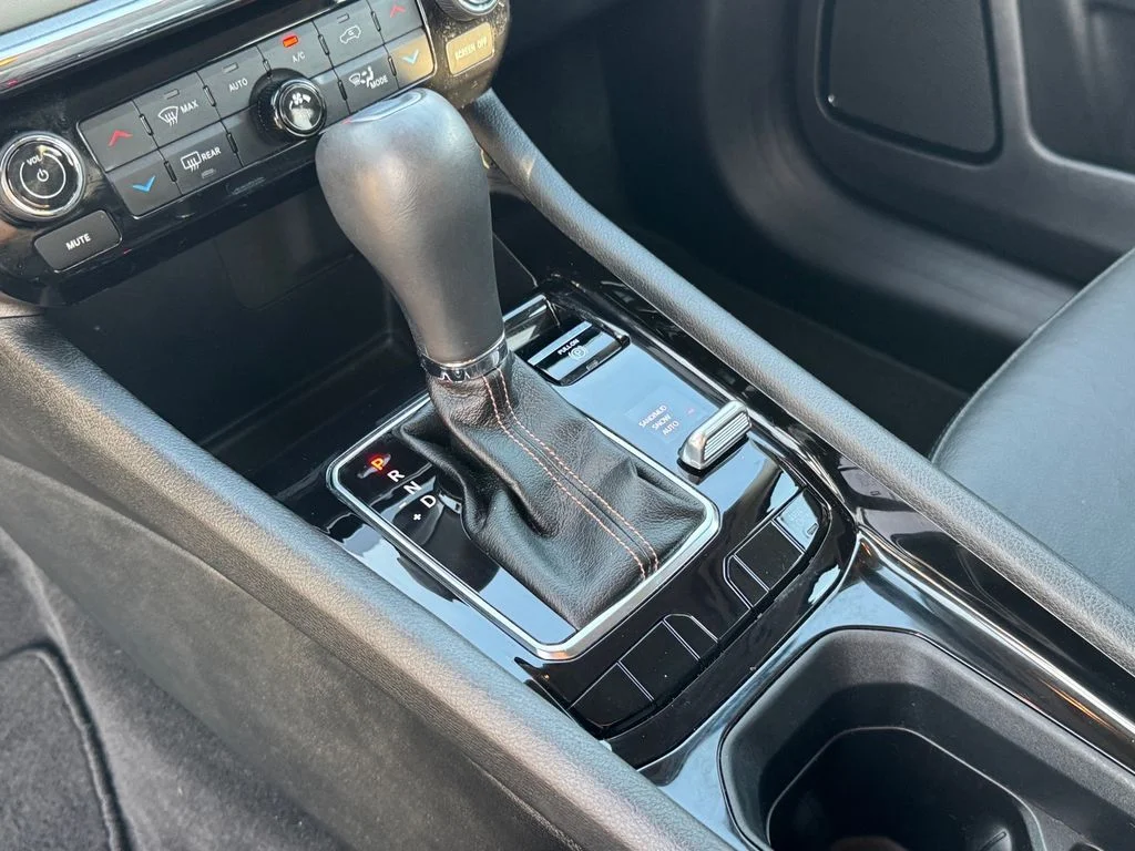 Used 2022 Gray Jeep Limited image 21
