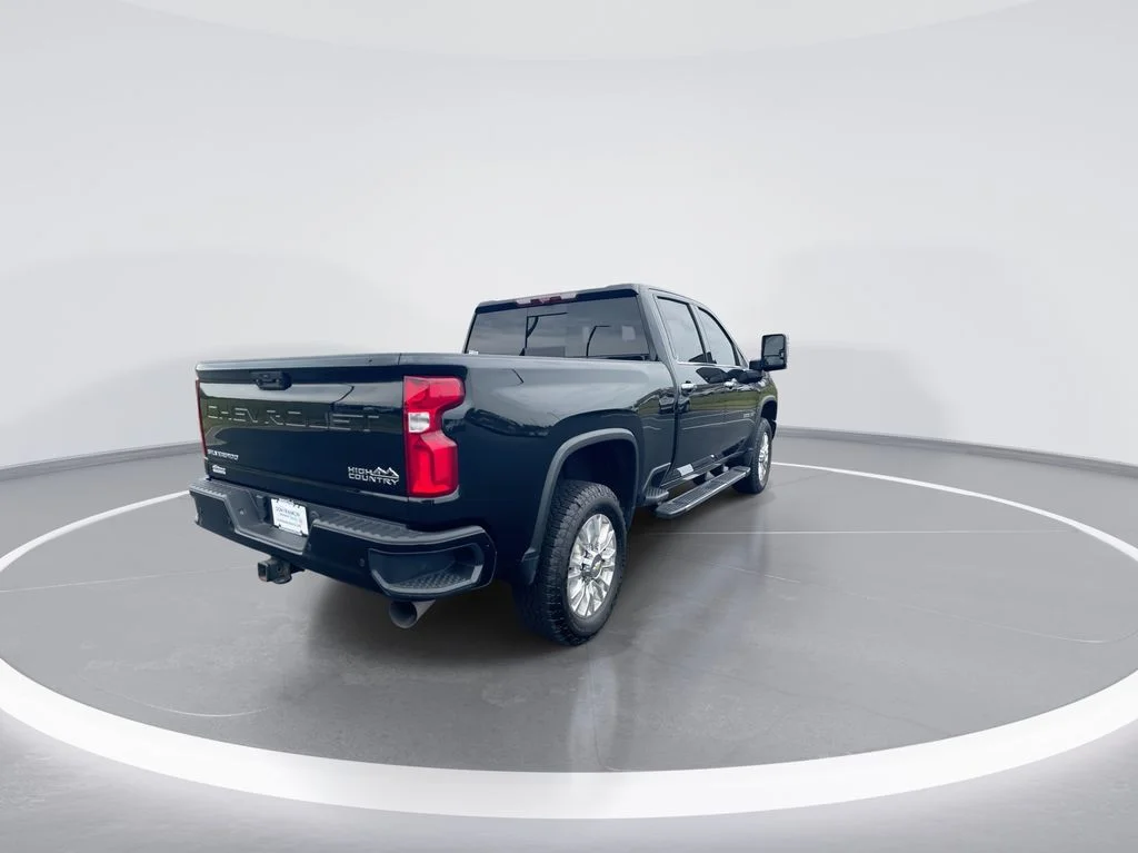Used 2023 Black Chevrolet High Country image 8