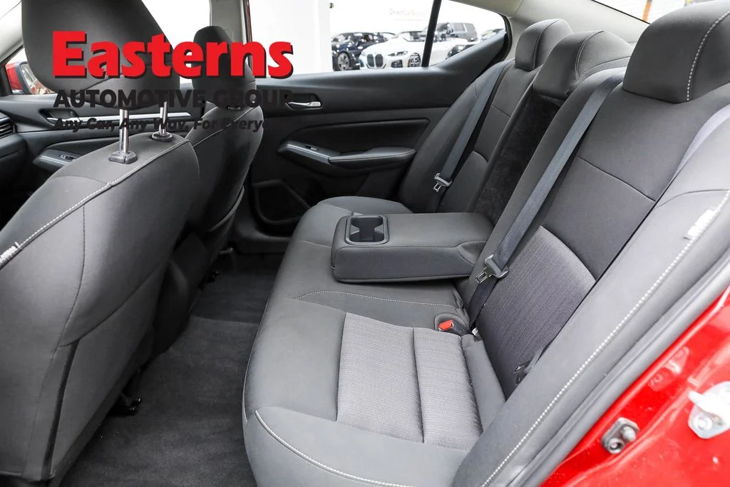 Used 2022 Red Nissan 2.5 SV image 21