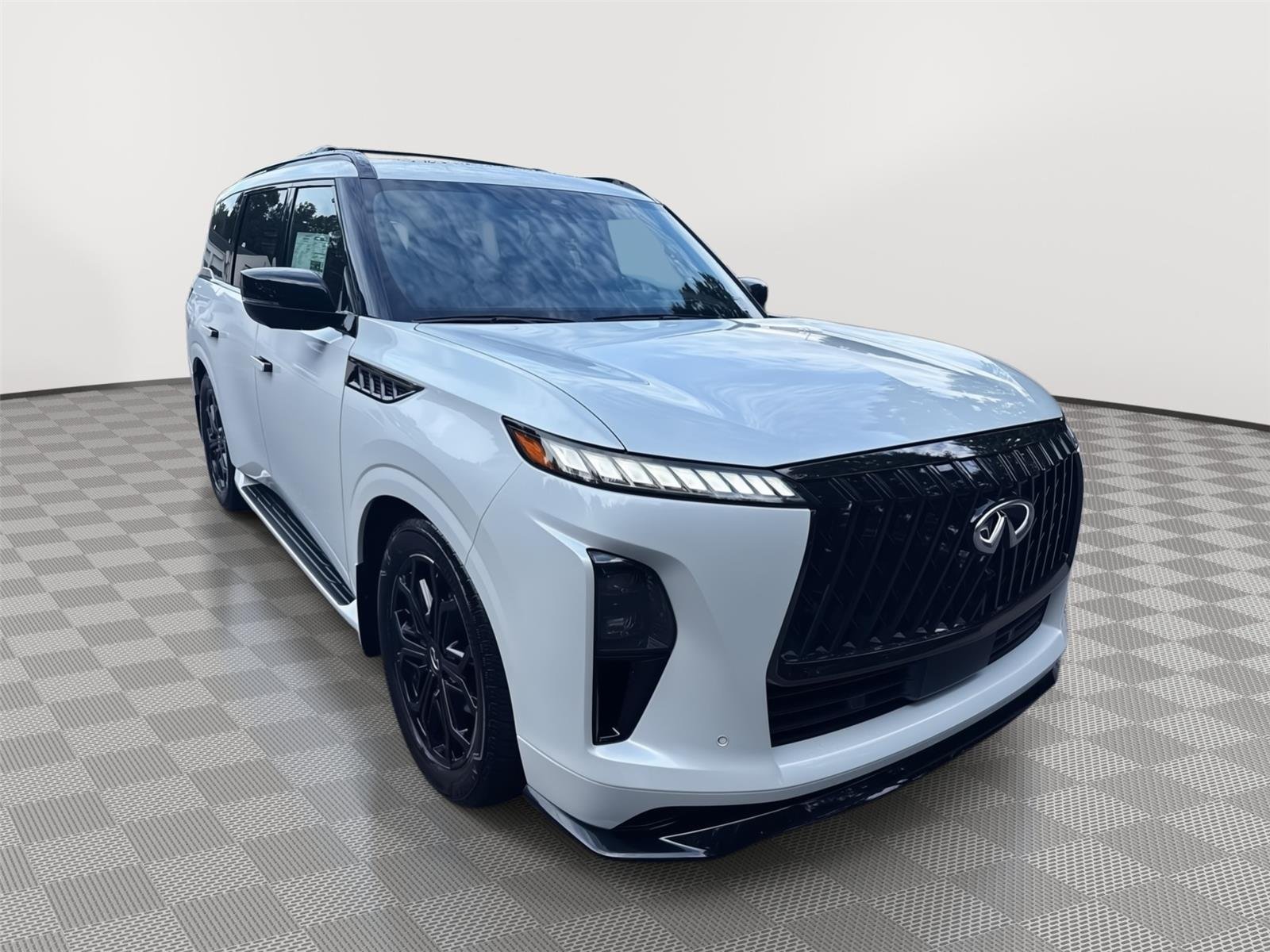 New 2027 RADIANT WHITE INFINITI Sport 4WD image 4