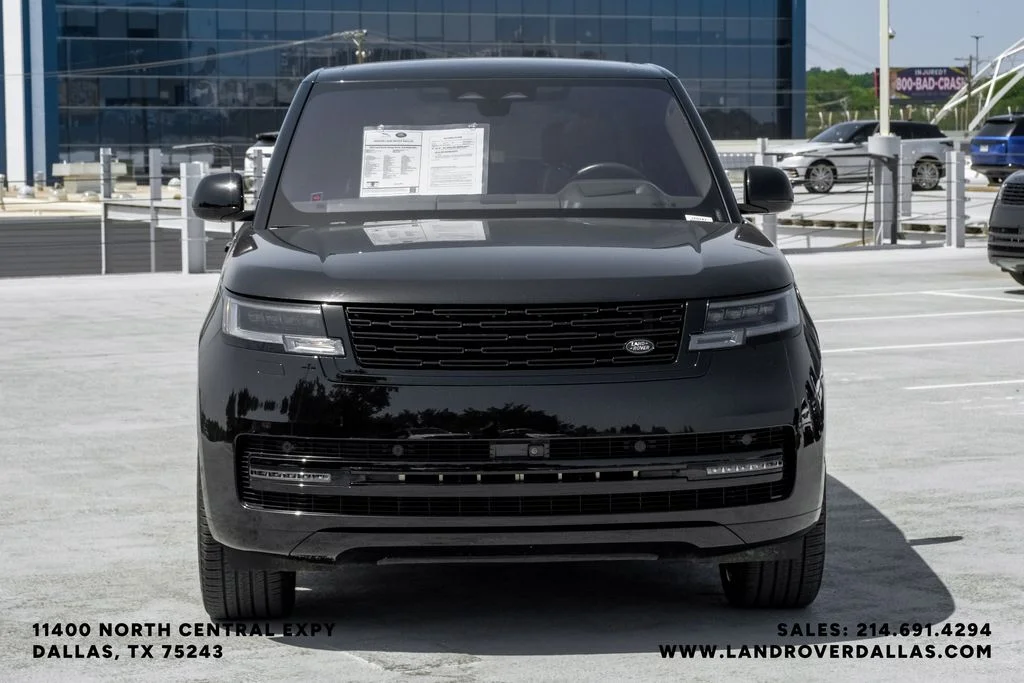 Used 2023 Black Land Rover Autobiography image 3