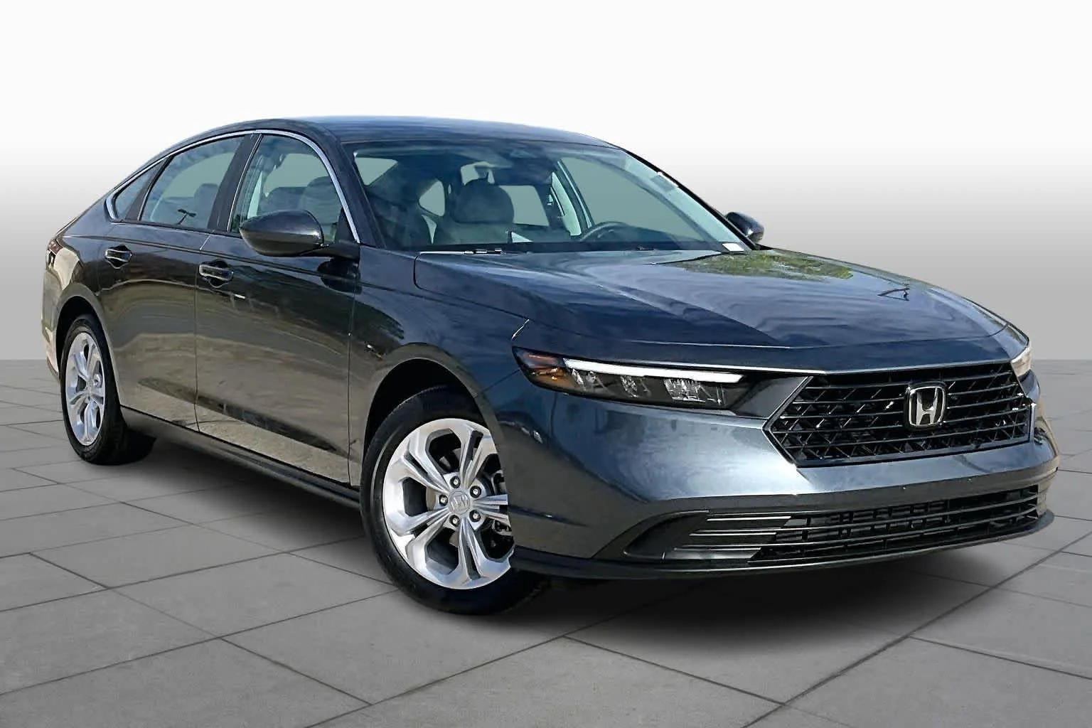 New 2026 Meteorite Gray Metallic Honda LX image 2