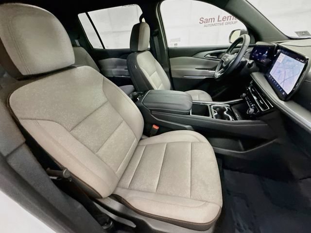 Used 2025 Summit White Chevrolet LT image 28