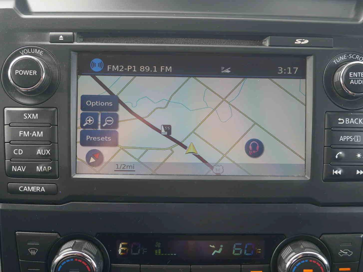 Used 2017 Silver Nissan SL image 37