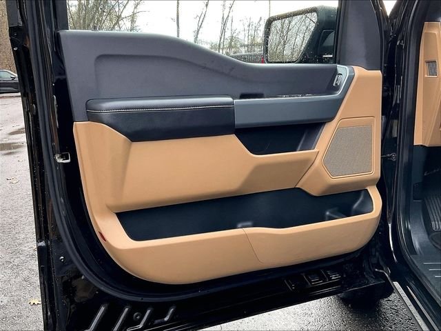 Used 2023 Black Ford XLT image 9