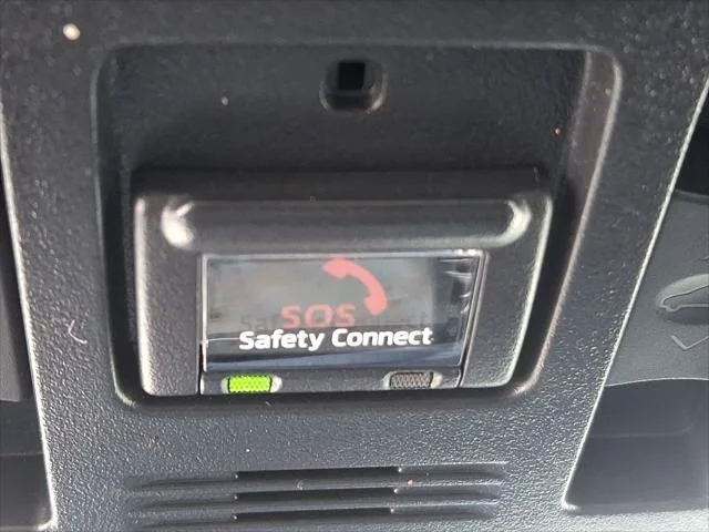 2020 Toyota Camry XLE - Photo 26