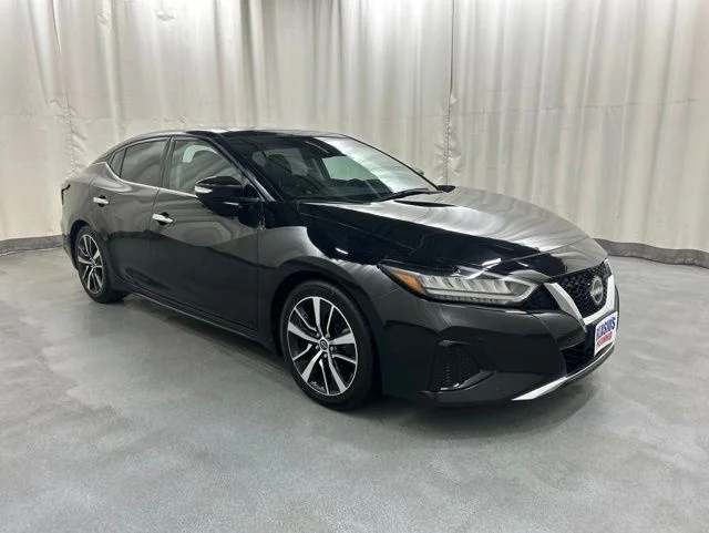 2023 Nissan Maxima SL's photo
