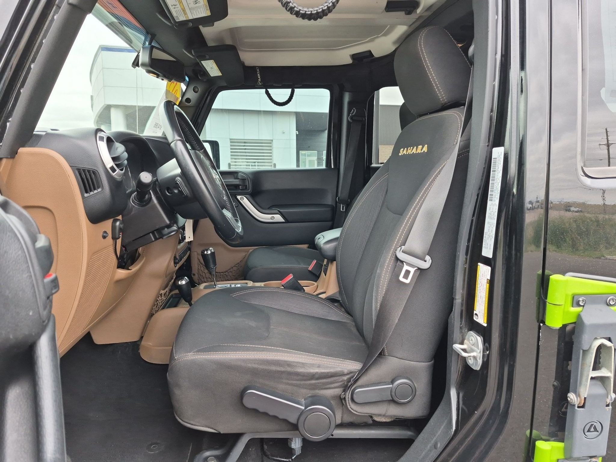 Used 2015 Black Clearcoat Jeep Sahara image 15