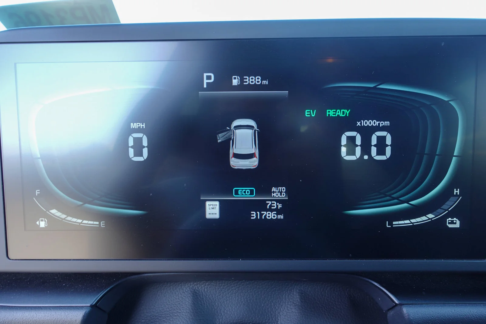 Used 2025 Steel Gray Kia LX image 18