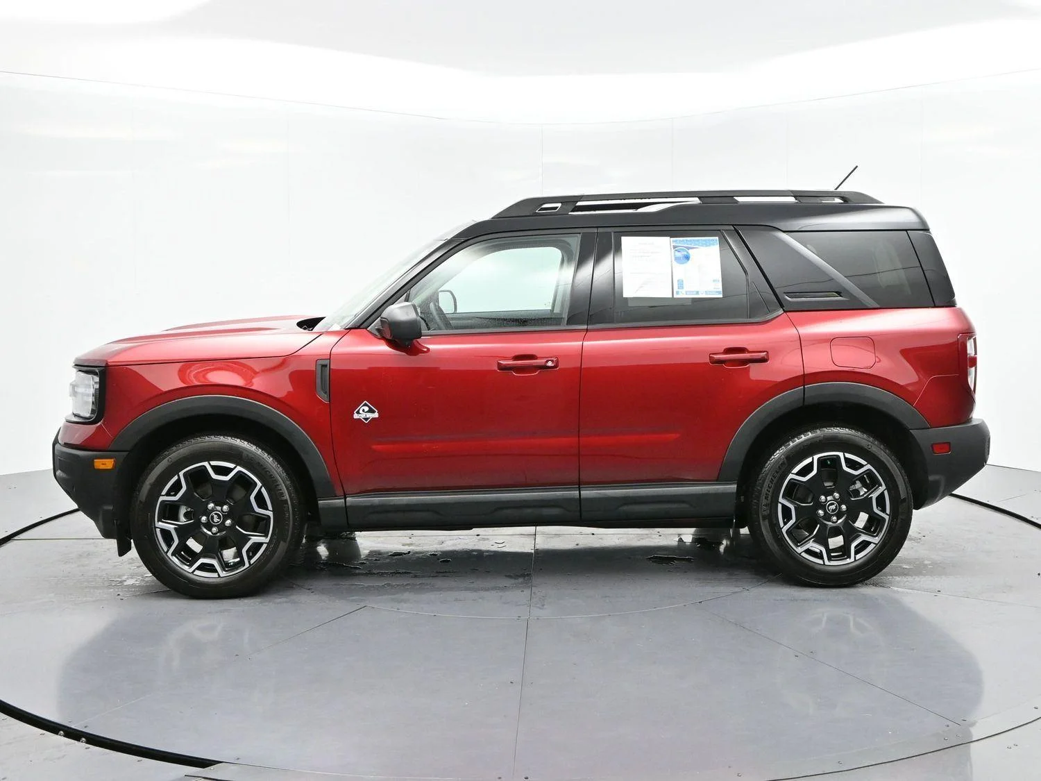 Used 2025 Ruby Red Metallic Tinted Clearcoat Ford Outer Banks image 4