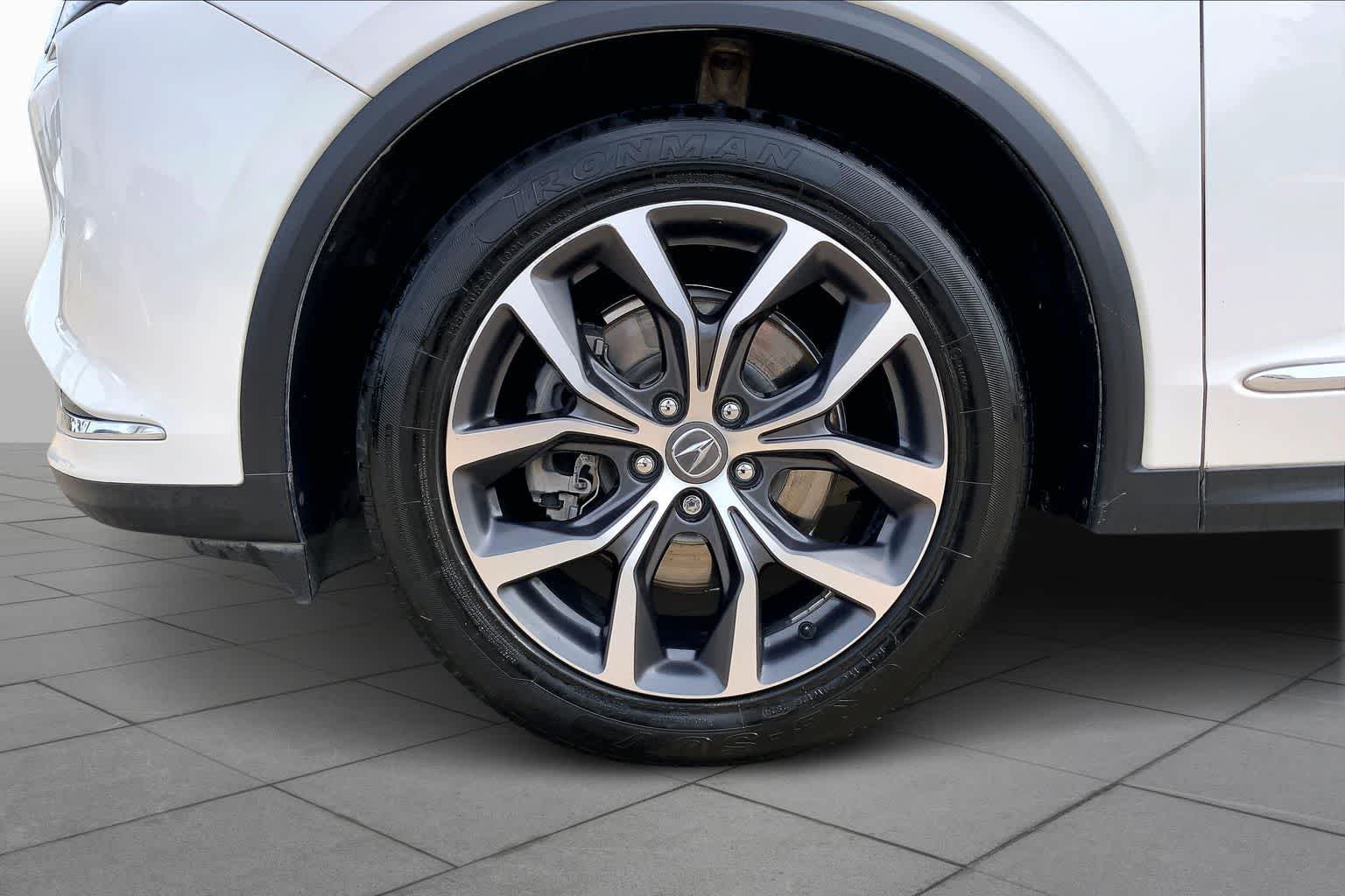 Used 2024 Platinum White Pearl Acura w/Technology Package image 13