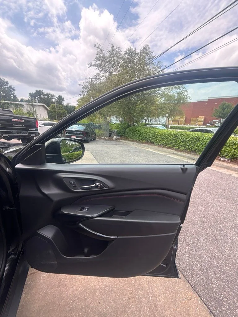 Used 2025 Black Chevrolet 2RS image 23