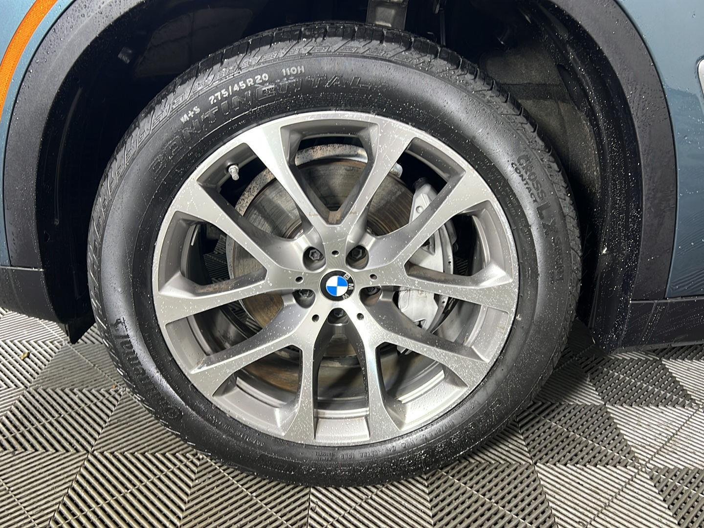 Certified Used 2025 Blue Ridge Mountain Metallic BMW xDrive40i image 14