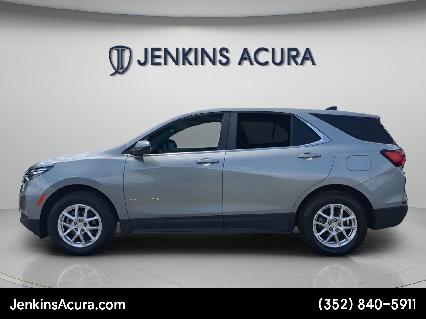 Used 2024 Sterling Gray Metallic Chevrolet LT image 4