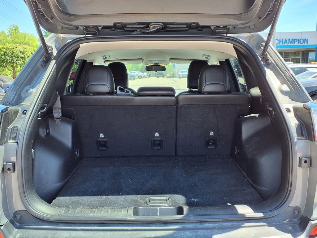 Used 2019 Sting-gray Clearc Jeep Latitude Plus image 8
