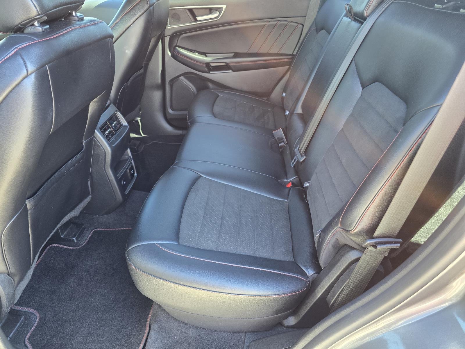 2024 Ford Edge ST-Line - Photo 10