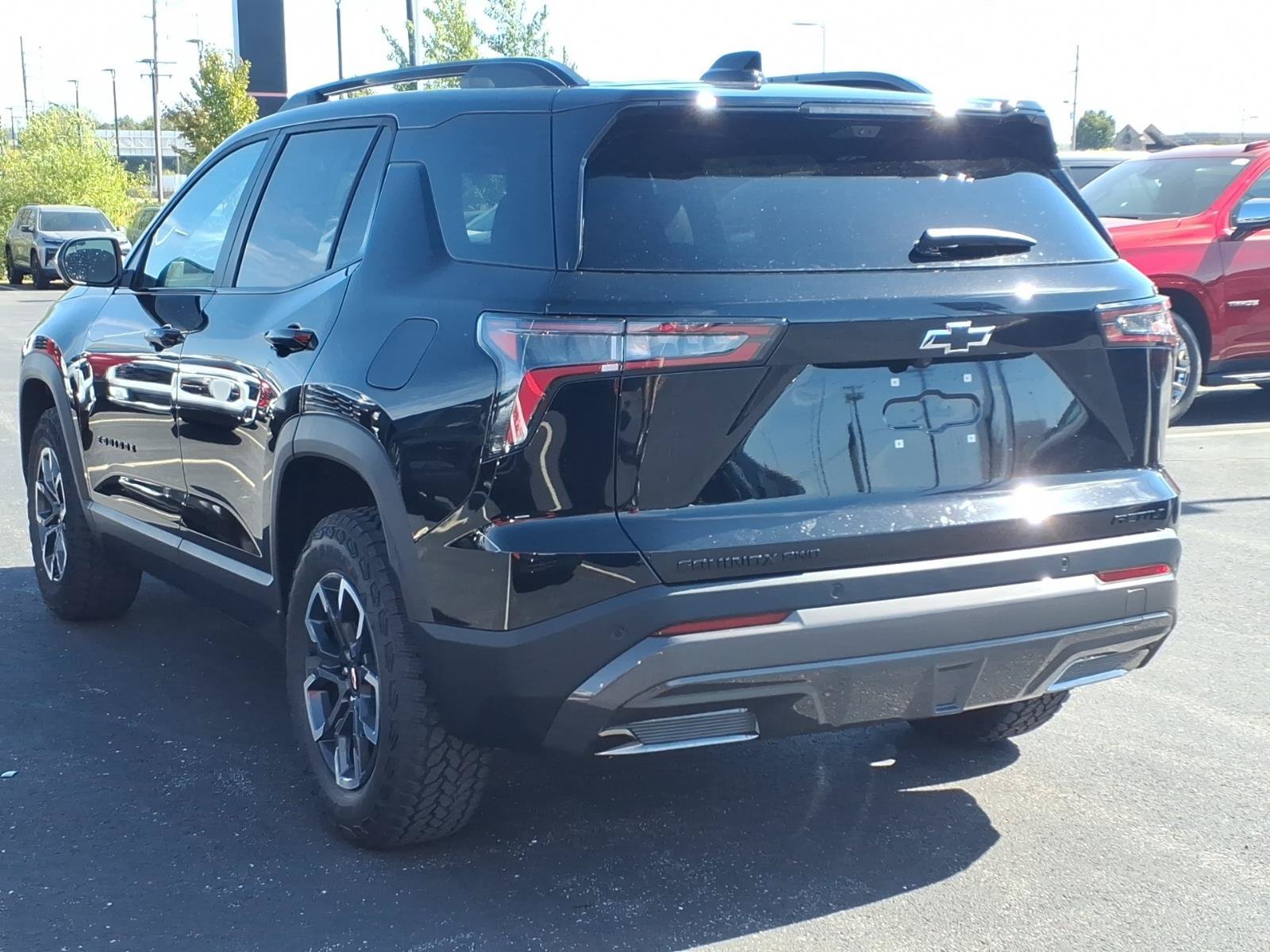 New 2027 Mosaic Black Metallic Chevrolet ACTIV image 4