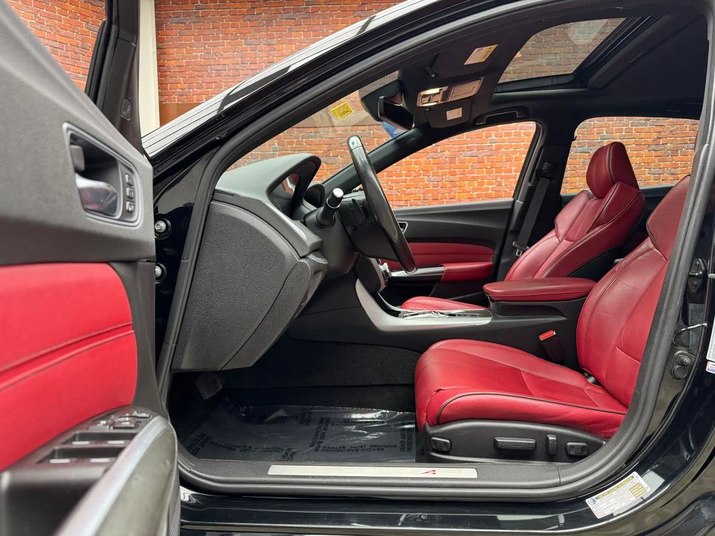 Certified Used 2019 Black Acura 3.5L Technology Pkg w/A-Spec Pkg image 23