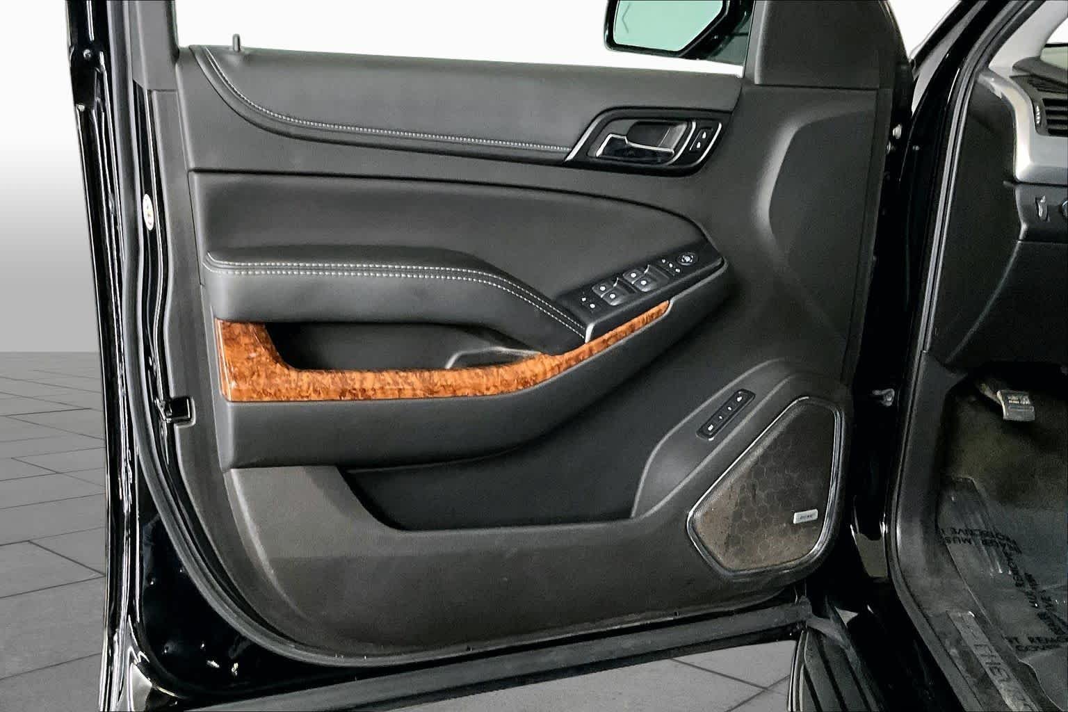 Used 2018 Black Chevrolet Premier image 22