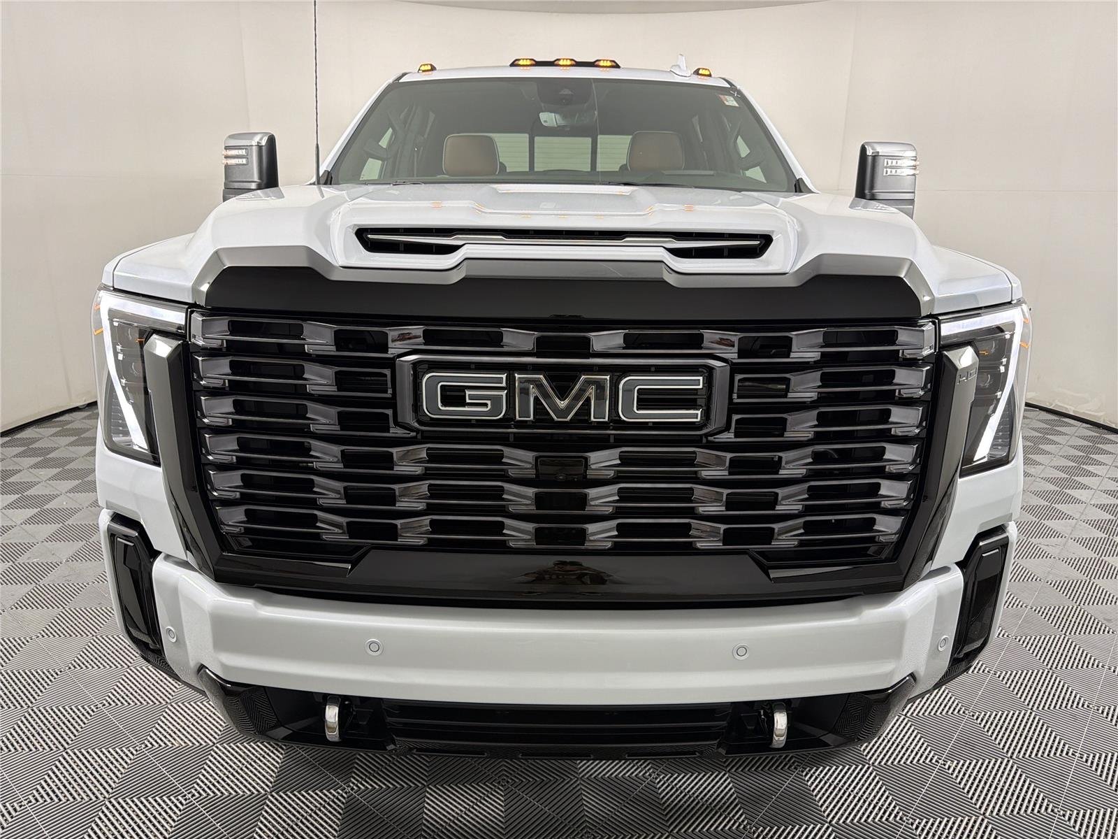 New 2026 Glacier White Tricoat GMC Denali Ultimate image 2