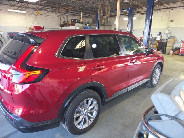 Used 2024 Radiant Red Metallic Honda EX-L image 5