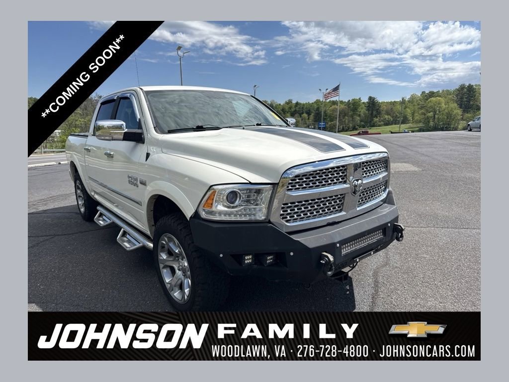 2017 RAM 1500 Laramie 4x4 Crew Cab 5'7's photo