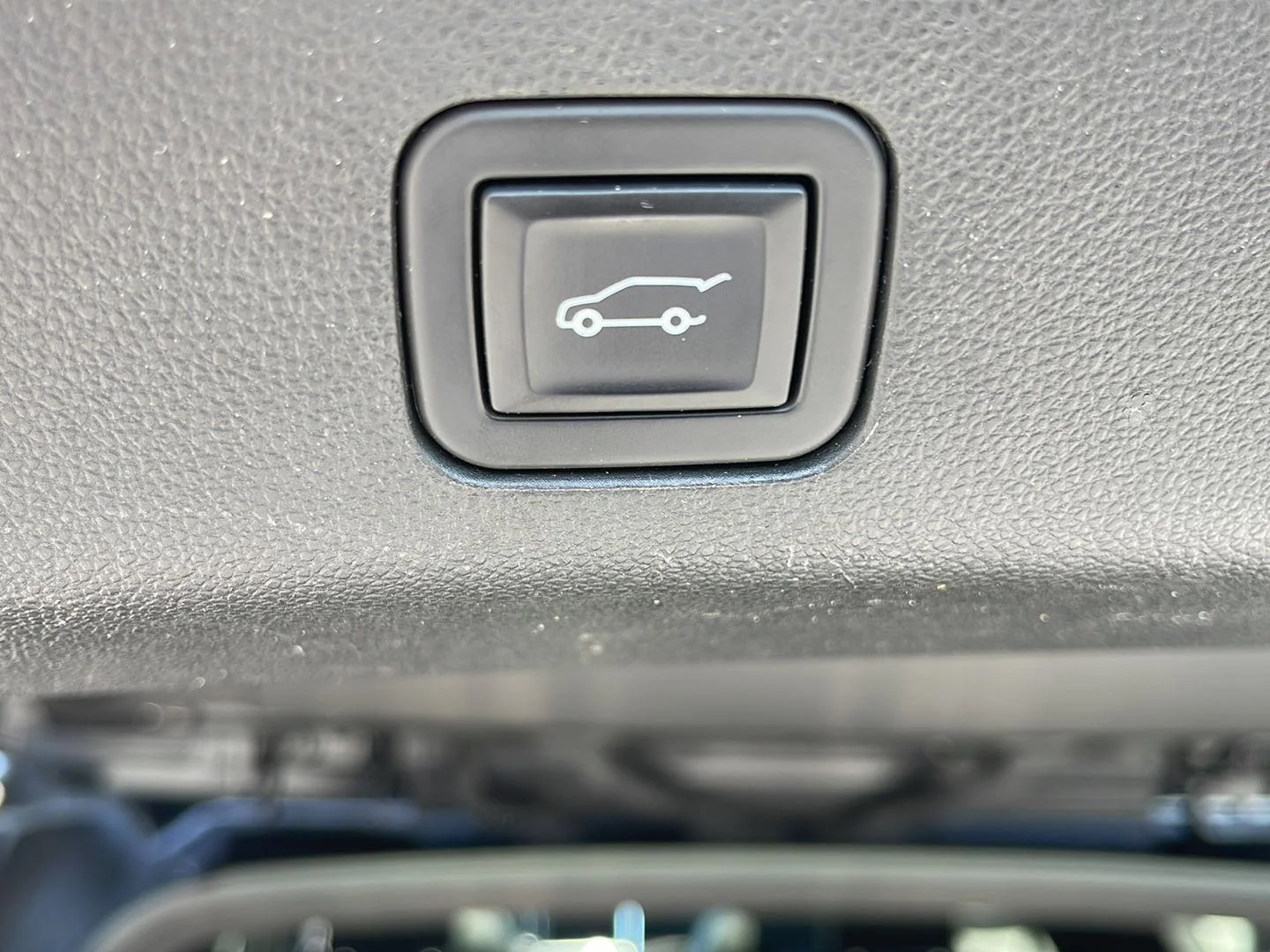 Used 2023 Onyx Black GMC Denali image 10