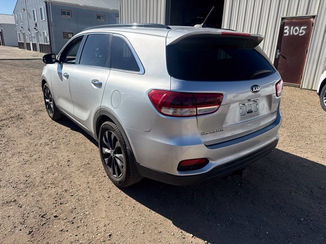 Used 2019 Silver Kia S image 8