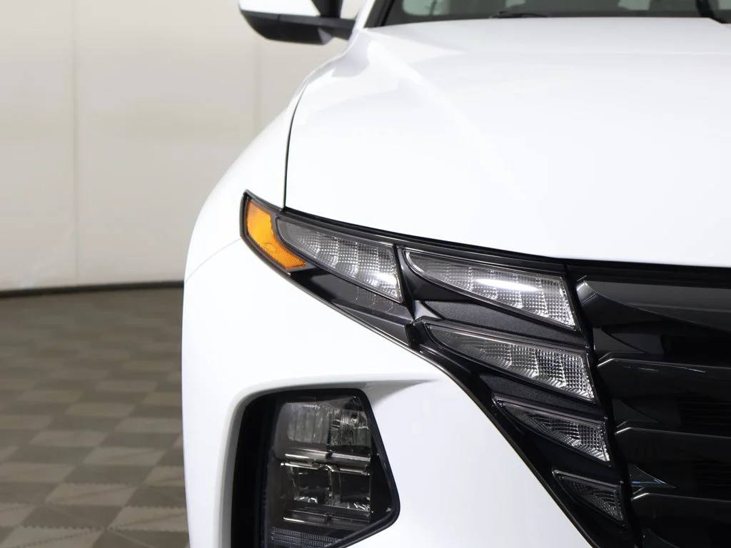 Used 2024 White Pearl Hyundai SEL image 13