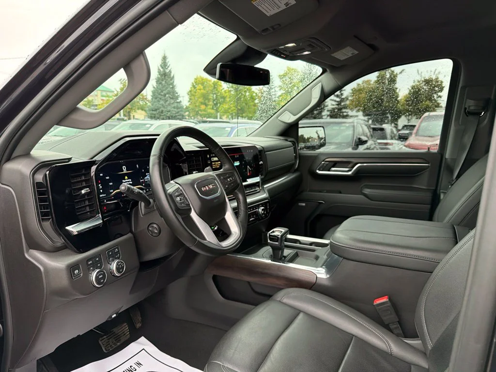 Used 2024 Silver GMC SLT image 12