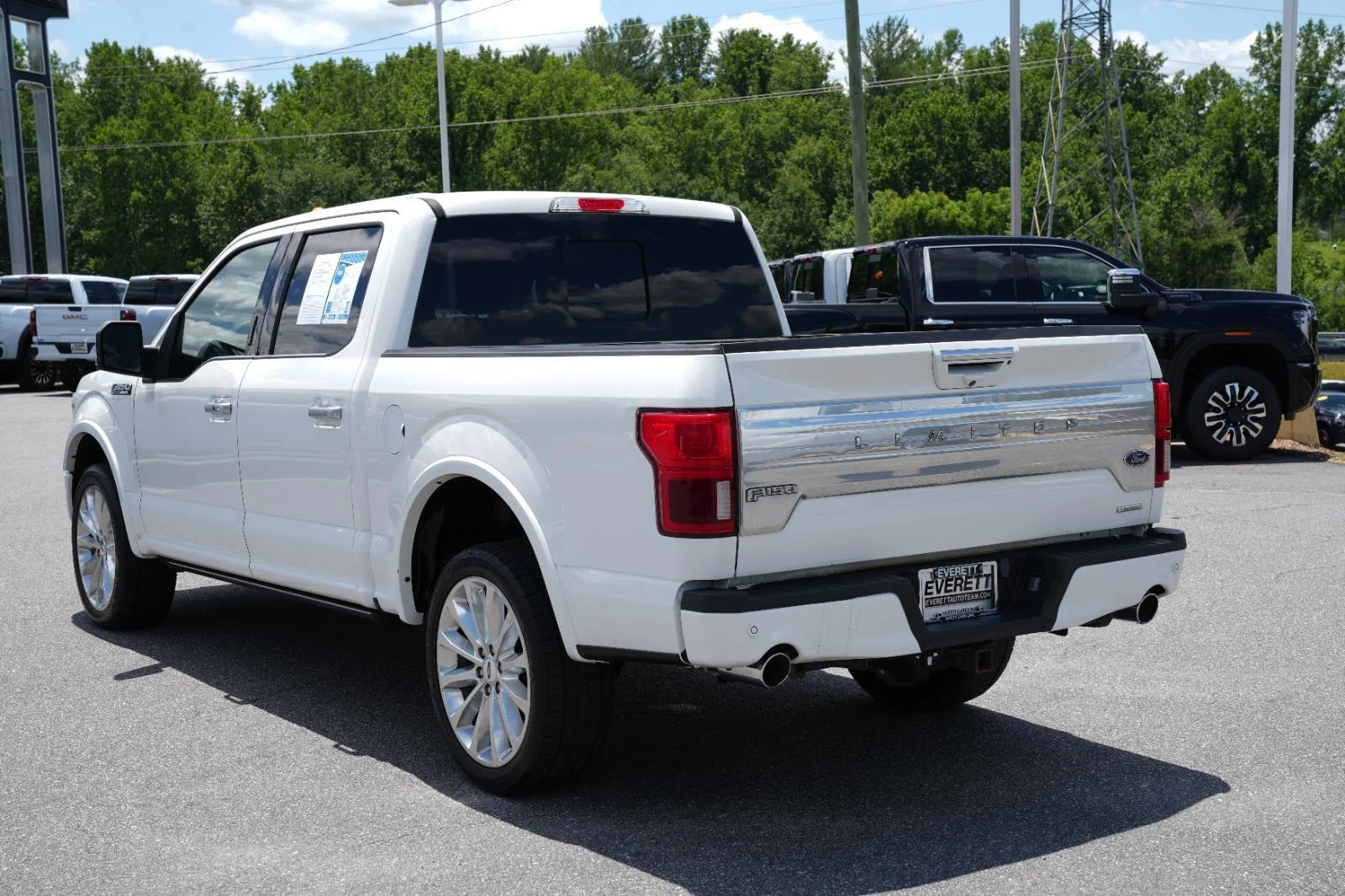 Used 2020 White Ford Limited image 5