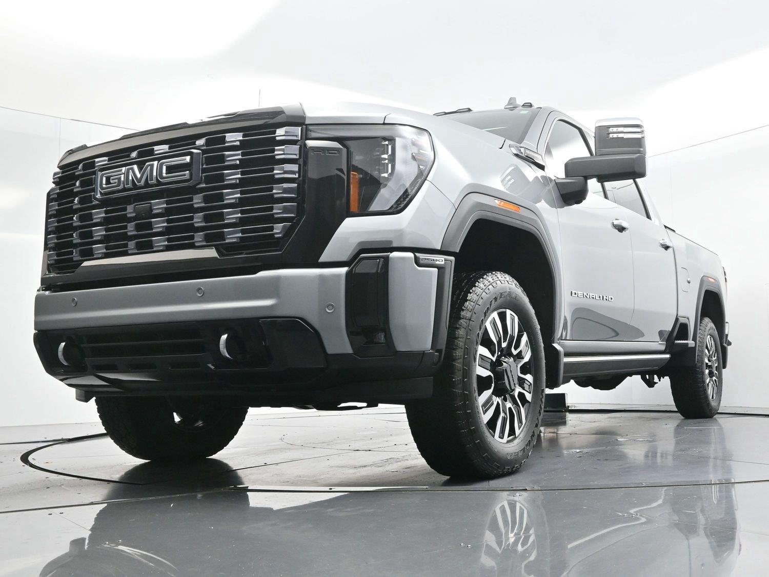 Used 2026 Sterling Metallic GMC Denali Ultimate image 49