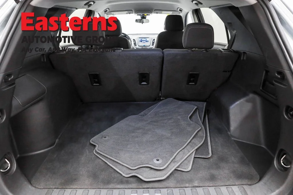 Used 2023 Gray Chevrolet LT image 9