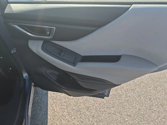 Used 2022 Blue Subaru Base image 29